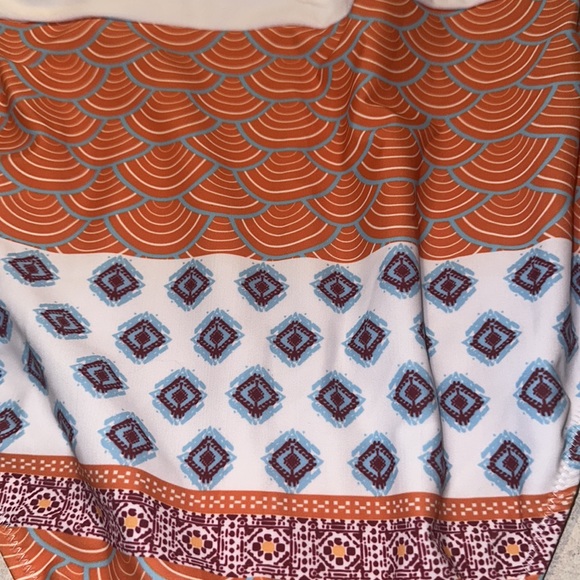 Cupshe one piece bathing suit coral and white. - Picture 7 of 8